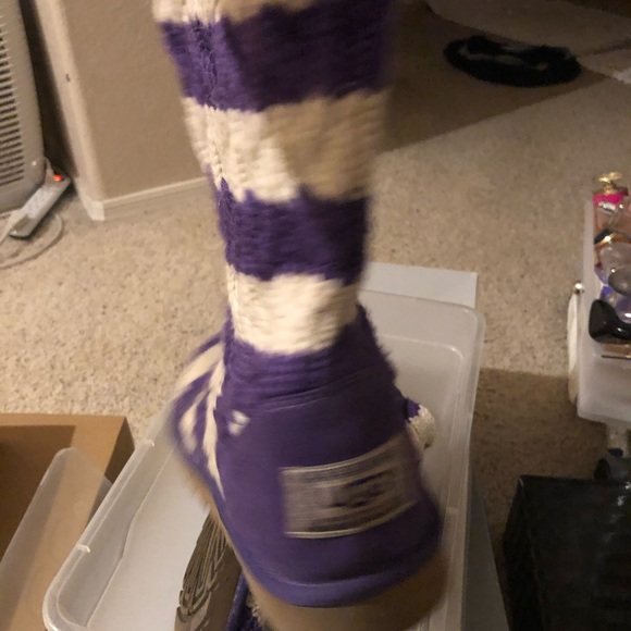 Ugg Boots - Picture 2 of 4